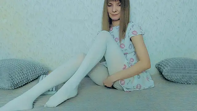 Snapshot of YourCaramel chatting on February 2025 11:49:01 AM YourCaramel online show from February 2025 11:49:01 AM