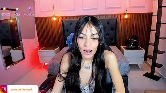 AMELIELEONE online show from January 2026 12:21:01 PM