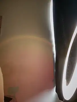 Snapshot of DulceLenns chatting on February 2026 06:34:02 PM DulceLenns online show from February 2026 06:34:02 PM