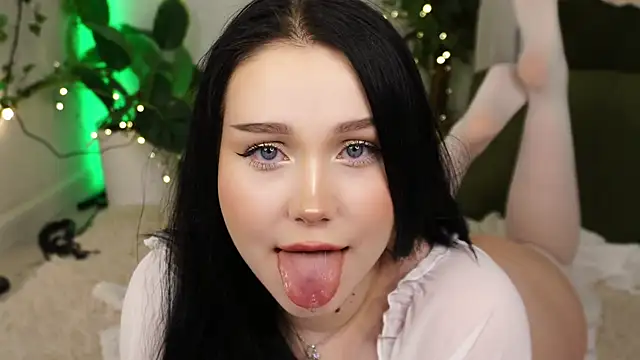 Snapshot of ScarletBlaze chatting on January 2025 06:17:02 PM ScarletBlaze online show from January 2025 06:17:02 PM