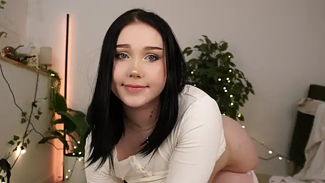 Snapshot of ScarletBlaze chatting on January 2025 09:15:01 PM ScarletBlaze online show from January 2025 09:15:01 PM