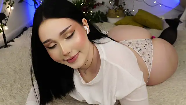 Snapshot of ScarletBlaze chatting on February 2025 06:10:01 PM ScarletBlaze online show from February 2025 06:10:01 PM