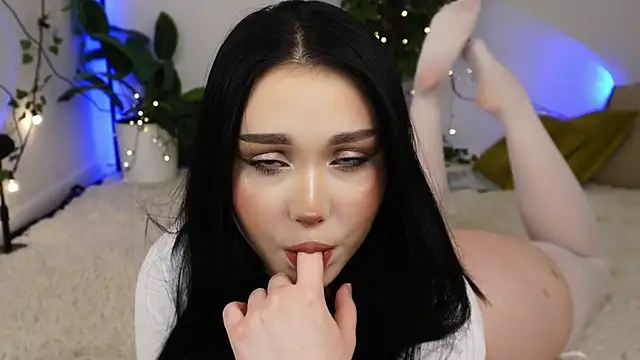 Snapshot of ScarletBlaze chatting on February 2025 06:37:02 PM ScarletBlaze online show from February 2025 06:37:02 PM