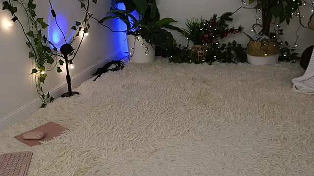 Snapshot of ScarletBlaze chatting on February 2025 09:17:02 PM ScarletBlaze online show from February 2025 09:17:02 PM