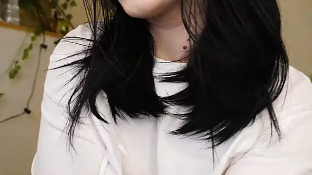 Snapshot of ScarletBlaze chatting on March 2025 12:26:02 AM ScarletBlaze online show from March 2025 12:26:02 AM