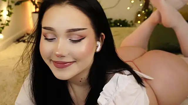 Snapshot of ScarletBlaze chatting on March 2025 06:12:02 PM ScarletBlaze online show from March 2025 06:12:02 PM