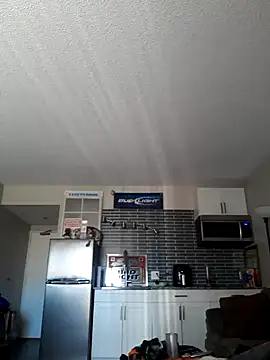 EZYves online show from December 2024 04:23:01 PM