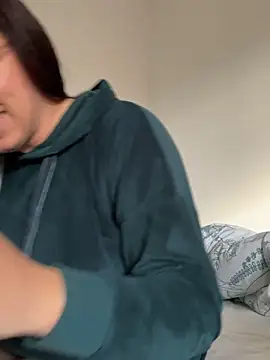 kymii online show from December 2024 01:45:01 PM