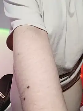 IvonneT online show from May 2026 11:33:01 PM