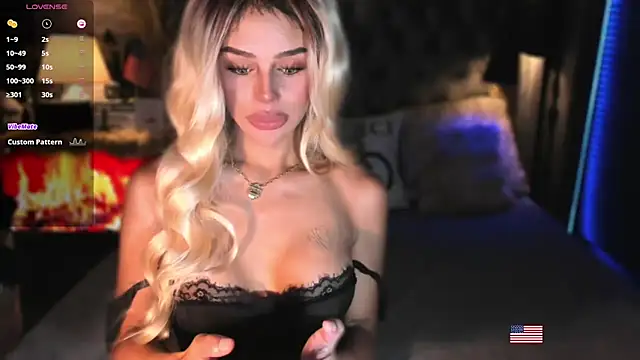 Snapshot of webcumgodess chatting on November 2025 03:11:01 PM webcumgodess online show from November 2025 03:11:01 PM