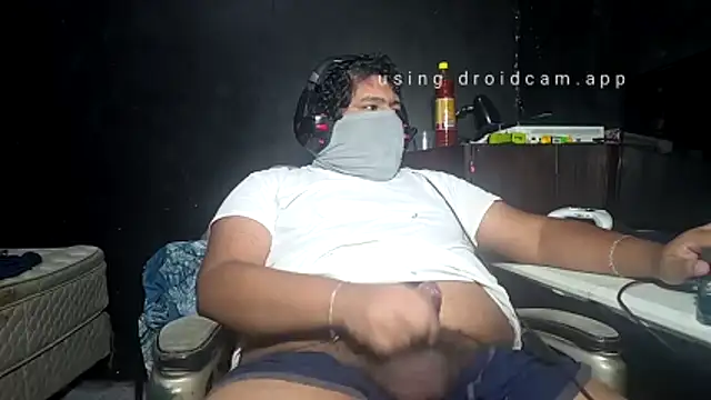 Snapshot of mikfgh50 chatting on November 2025 02:13:01 AM mikfgh50 online show from November 2025 02:13:01 AM