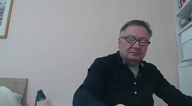 YOU6me online show from December 2024 02:27:02 PM