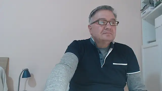 YOU6me online show from February 2025 05:29:01 PM