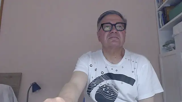 Snapshot of YOU6me chatting on June 2026 09:36:02 AM YOU6me online show from June 2026 09:36:02 AM
