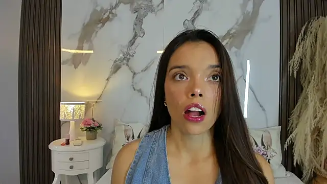 hannahill69 online show from July 2026 04:41:02 AM