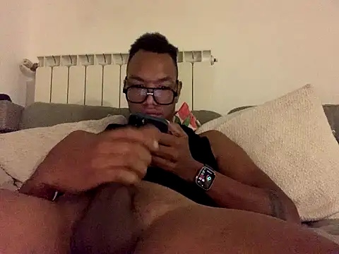 Snapshot of iamrafaelhot chatting on November 2025 05:35:01 PM iamrafaelhot online show from November 2025 05:35:01 PM