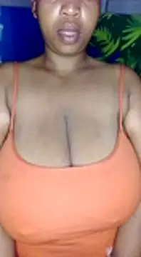 Snapshot of winterqueenx chatting on January 2025 01:21:02 AM winterqueenx online show from January 2025 01:21:02 AM
