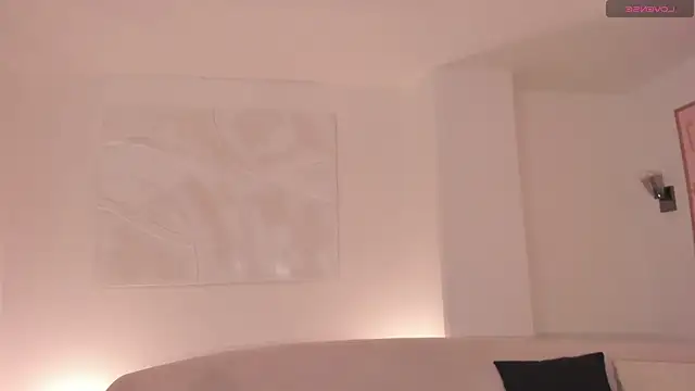 AnaDurant online show from November 2025 12:48:02 PM