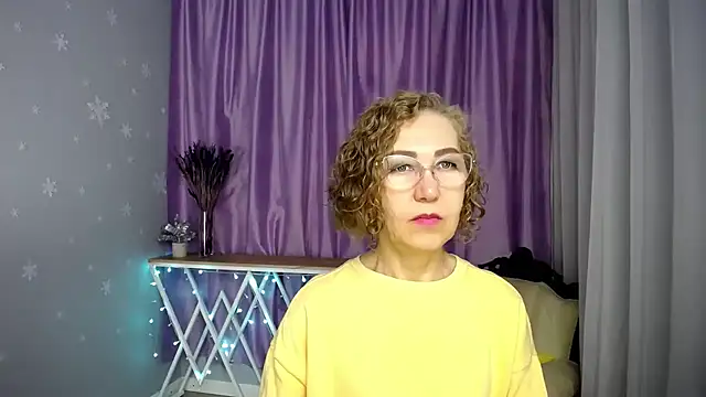 queen a n i online show from June 2026 03:59:02 AM