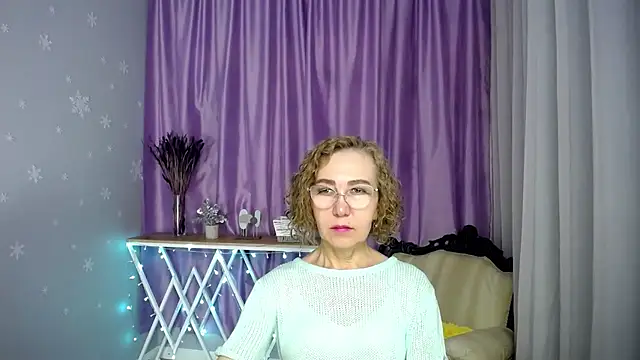 queen a n i online show from July 2026 08:43:02 AM
