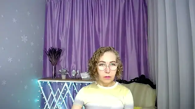 queen a n i online show from July 2026 07:11:01 AM