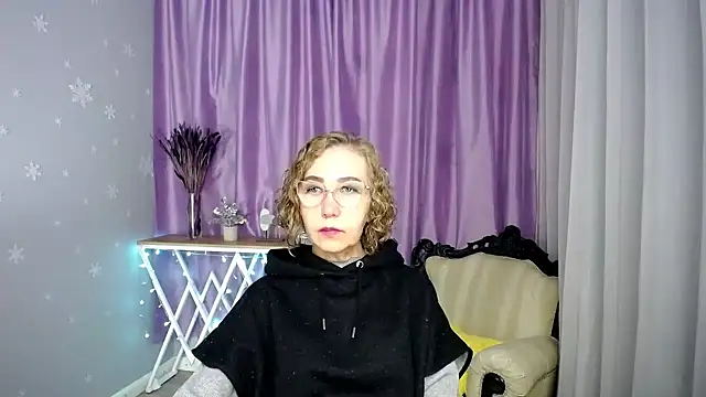 queen a n i online show from July 2026 08:18:02 AM