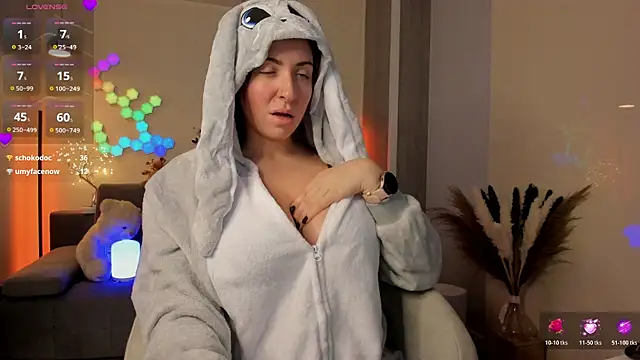 victorias world online show from November 2025 05:37:02 PM