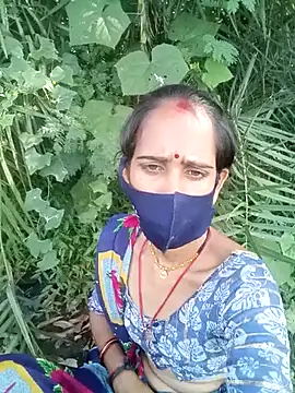 Snapshot of Mohni_Das chatting on September 2025 04:47:01 AM Mohni Das online show from September 2025 04:47:01 AM