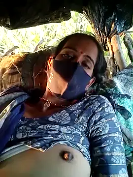 Snapshot of Mohni_Das chatting on October 2025 12:12:02 PM Mohni Das online show from October 2025 12:12:02 PM