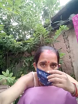 Snapshot of Mohni_Das chatting on October 2025 03:28:02 AM Mohni Das online show from October 2025 03:28:02 AM