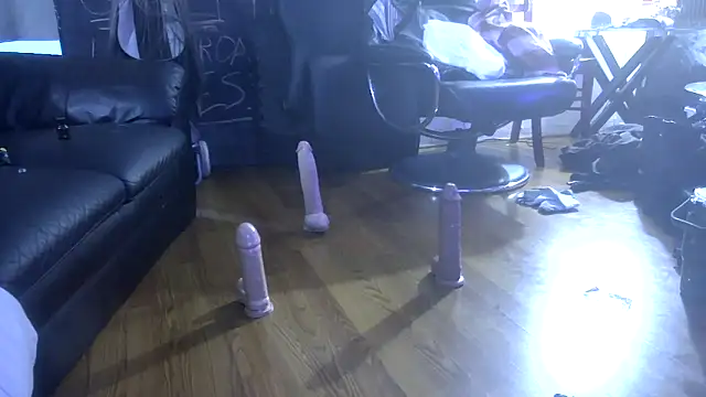 Snapshot of TheHellBilly chatting on February 2026 06:17:02 PM TheHellBilly online show from February 2026 06:17:02 PM