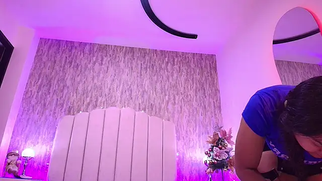 lay navas online show from November 2025 07:13:01 PM