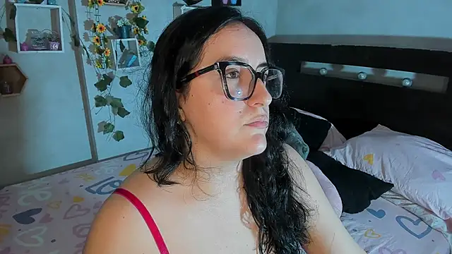 Snapshot of Cherry_jhoana chatting on December 2024 12:48:02 AM Cherry jhoana online show from December 2024 12:48:02 AM