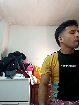 Snapshot of Torresmor chatting on February 2026 04:39:02 AM Torresmor online show from February 2026 04:39:02 AM