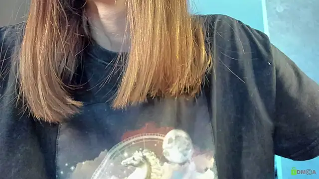 Courtney Luv online show from September 2025 10:39:01 AM