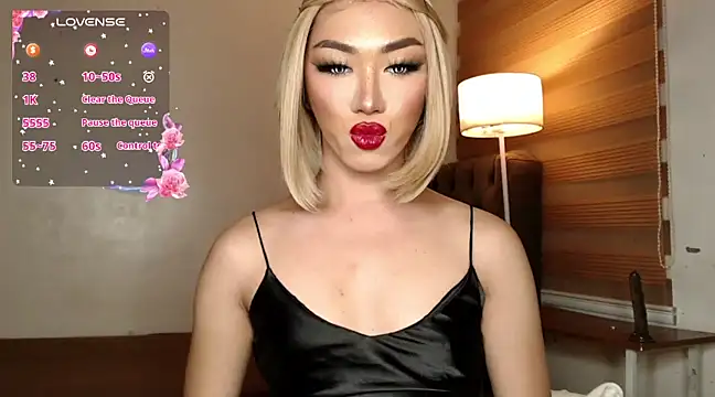 Snapshot of Local_Hoelyx chatting on February 2025 09:16:02 PM Local Hoelyx online show from February 2025 09:16:02 PM