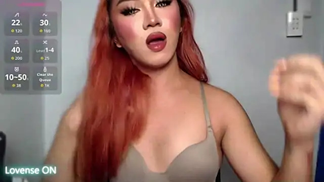 Snapshot of Local_Hoelyx chatting on October 2025 09:11:04 AM Local Hoelyx online show from October 2025 09:11:04 AM