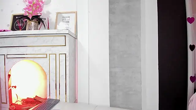 Snapshot of _liathompsom09 chatting on February 2025 04:53:01 PM liathompsom09 online show from February 2025 04:53:01 PM