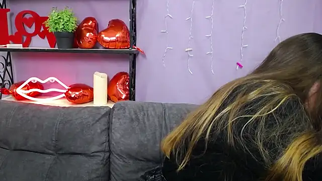 Snapshot of XX_Daniella_XX chatting on March 2025 01:28:01 PM XX Daniella XX online show from March 2025 01:28:01 PM
