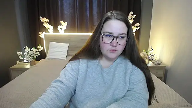 Snapshot of XX_Daniella_XX chatting on April 2026 06:39:01 AM XX Daniella XX online show from April 2026 06:39:01 AM