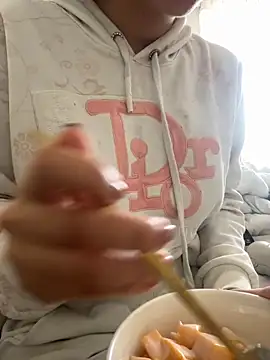 Snapshot of DulceMya6 chatting on October 2025 01:10:01 PM DulceMya6 online show from October 2025 01:10:01 PM