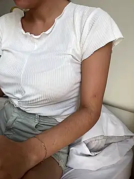 DulceMya6 online show from February 2026 07:51:02 PM