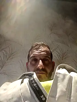Snapshot of maxbigol chatting on December 2024 05:53:02 PM maxbigol online show from December 2024 05:53:02 PM