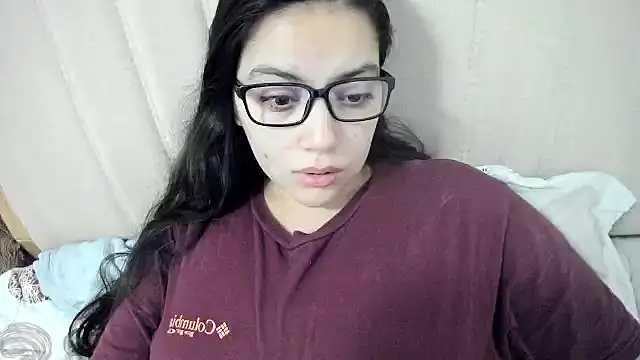 Snapshot of roniewester chatting on December 2025 02:31:02 AM roniewester online show from December 2025 02:31:02 AM