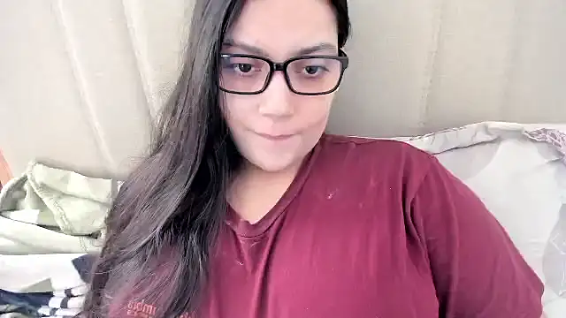 Snapshot of roniewester chatting on January 2026 01:26:01 PM roniewester online show from January 2026 01:26:01 PM