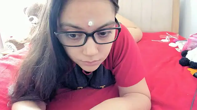 Snapshot of roniewester chatting on February 2026 02:33:01 PM roniewester online show from February 2026 02:33:01 PM