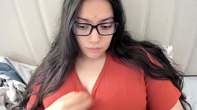 Snapshot of roniewester chatting on February 2026 02:48:02 PM roniewester online show from February 2026 02:48:02 PM