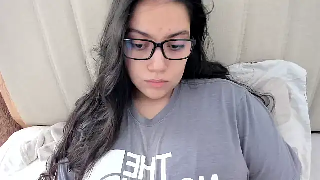 Snapshot of roniewester chatting on February 2026 02:39:01 PM roniewester online show from February 2026 02:39:01 PM