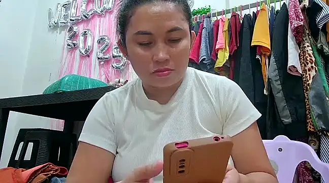 LalaiAsian online show from January 2025 04:16:02 PM