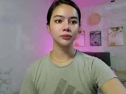 Hebefemme online show from March 2026 06:10:01 AM